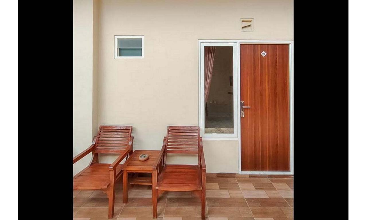 Reddoorz Near Bns Batu Hotell Tlekung Exteriör bild